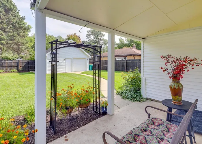 Private Retreat W/ Gas Grill + Patio