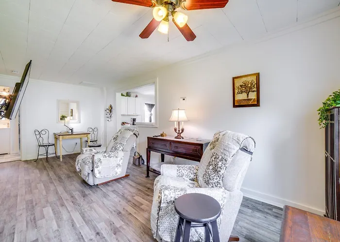 Casa vacanze Private Retreat W/ Gas Grill + Patio *