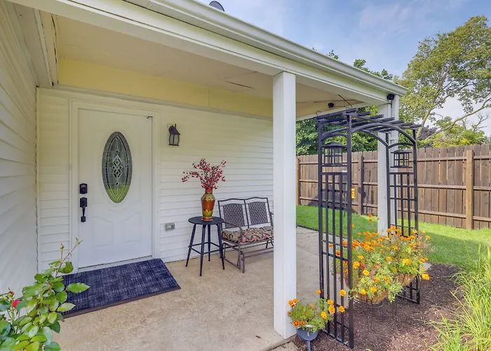 Private Retreat W/ Gas Grill + Patio